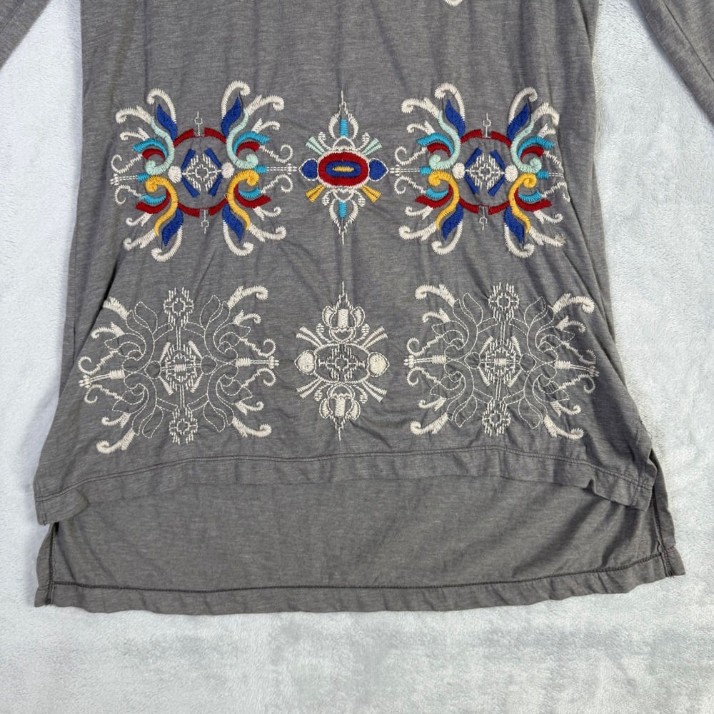 JW Los Angeles Tunic Top Women Medium Gray Embroidered V-Neck 3/4 Sleeve Boho - Picture 11 of 15